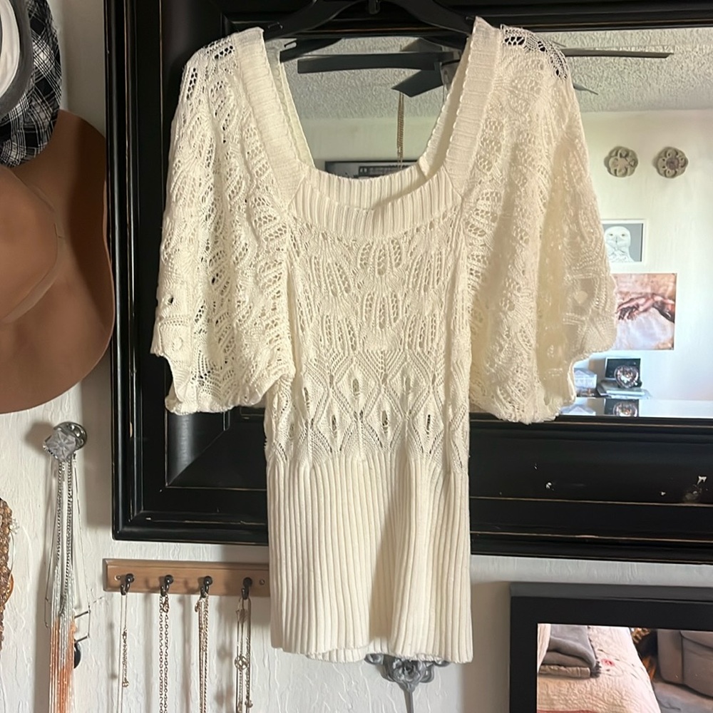 Cream Knit Puff-Sleeve Women’s Sweater